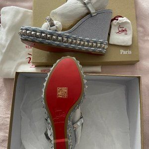 NEW - NEVER WORN Christian Louboutin Pira Ryad 110mm Specchio Mini Glitter